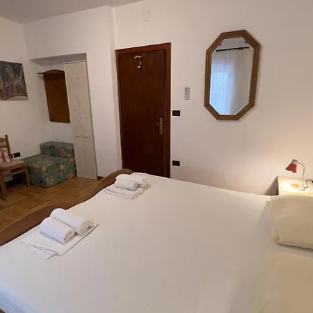 Apartment Tudor Hvar Old Town Groda, Center For 2 Guests *